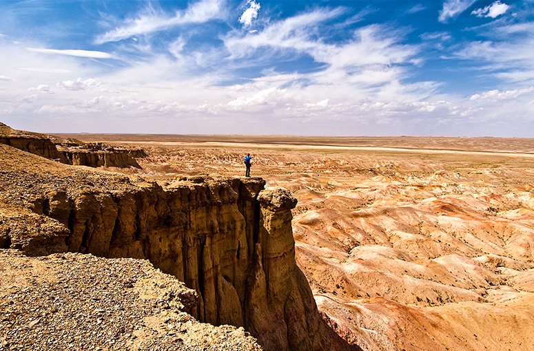Tsagaan Suvraga in Mongolia's Middle Gobi
