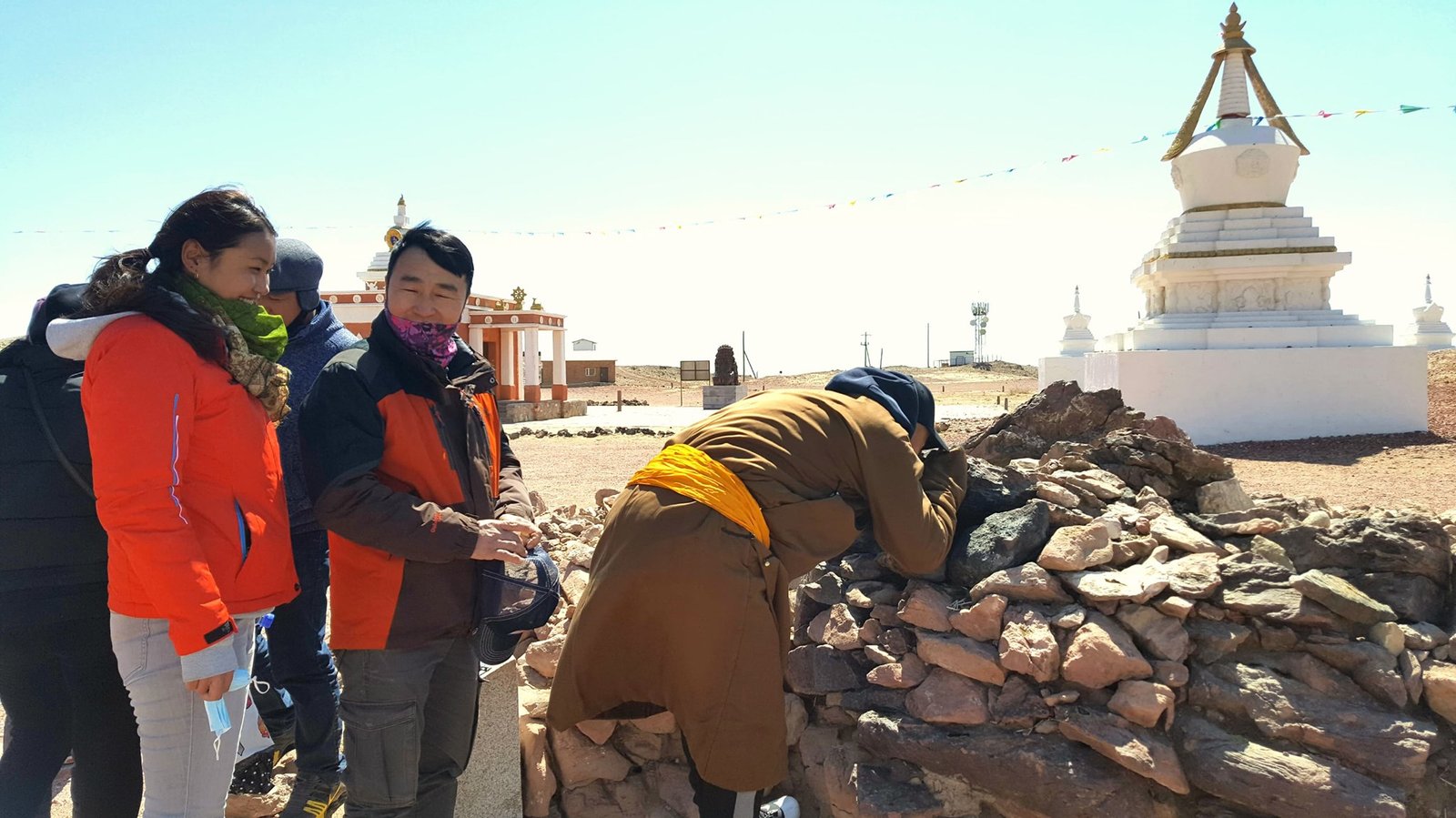 'Burning sins' at Khamariin Khiid Monastery
