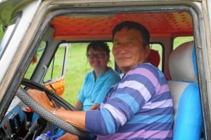EL team of Mongolian driver and trip assistant