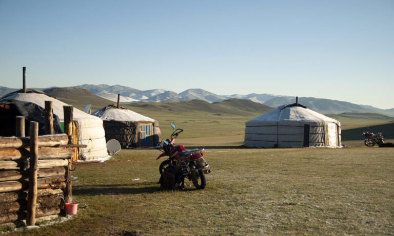 Gers in Khanghai Mountains, Modern Spring Nomads tour