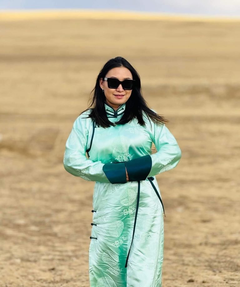 Tuya - Eternal Landscapes trip assistant